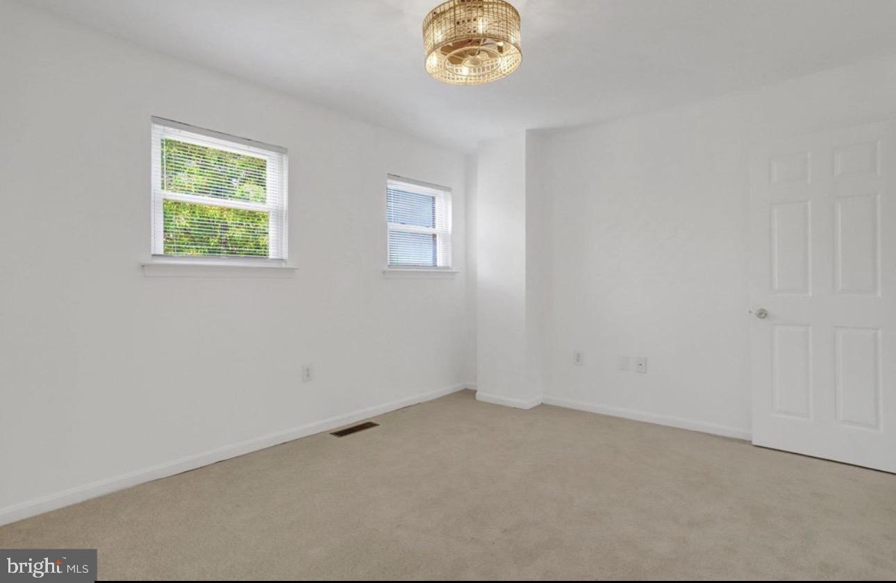 5934 Mayflower Ct Property Photo 13
