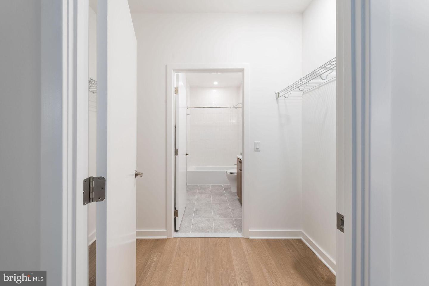 1055 N Fairfax St #815 Property Photo 11