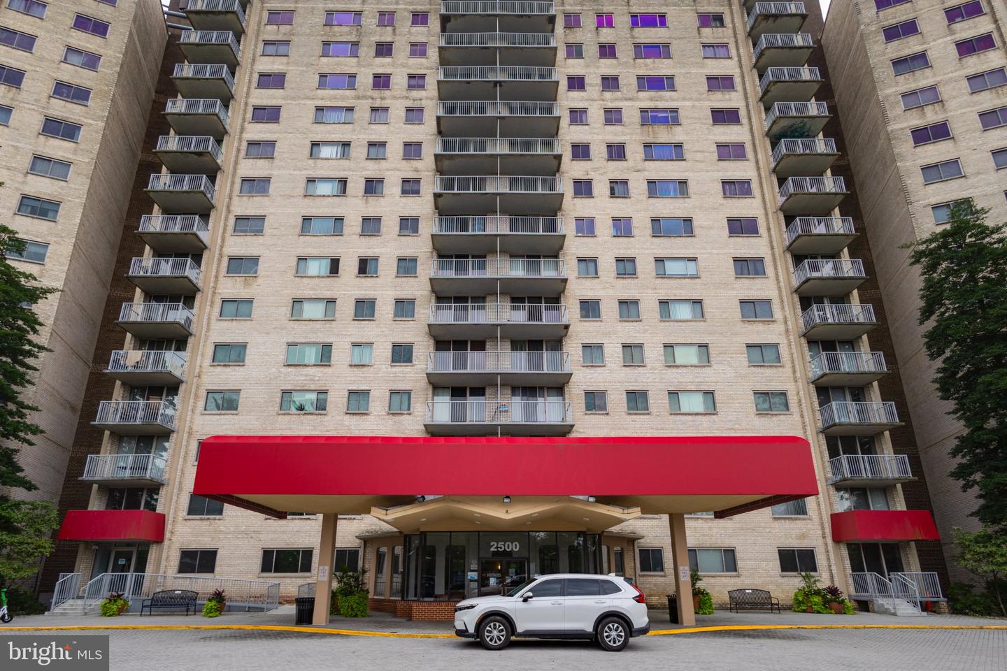 2500 N Van Dorn St #619 Property Photo 1