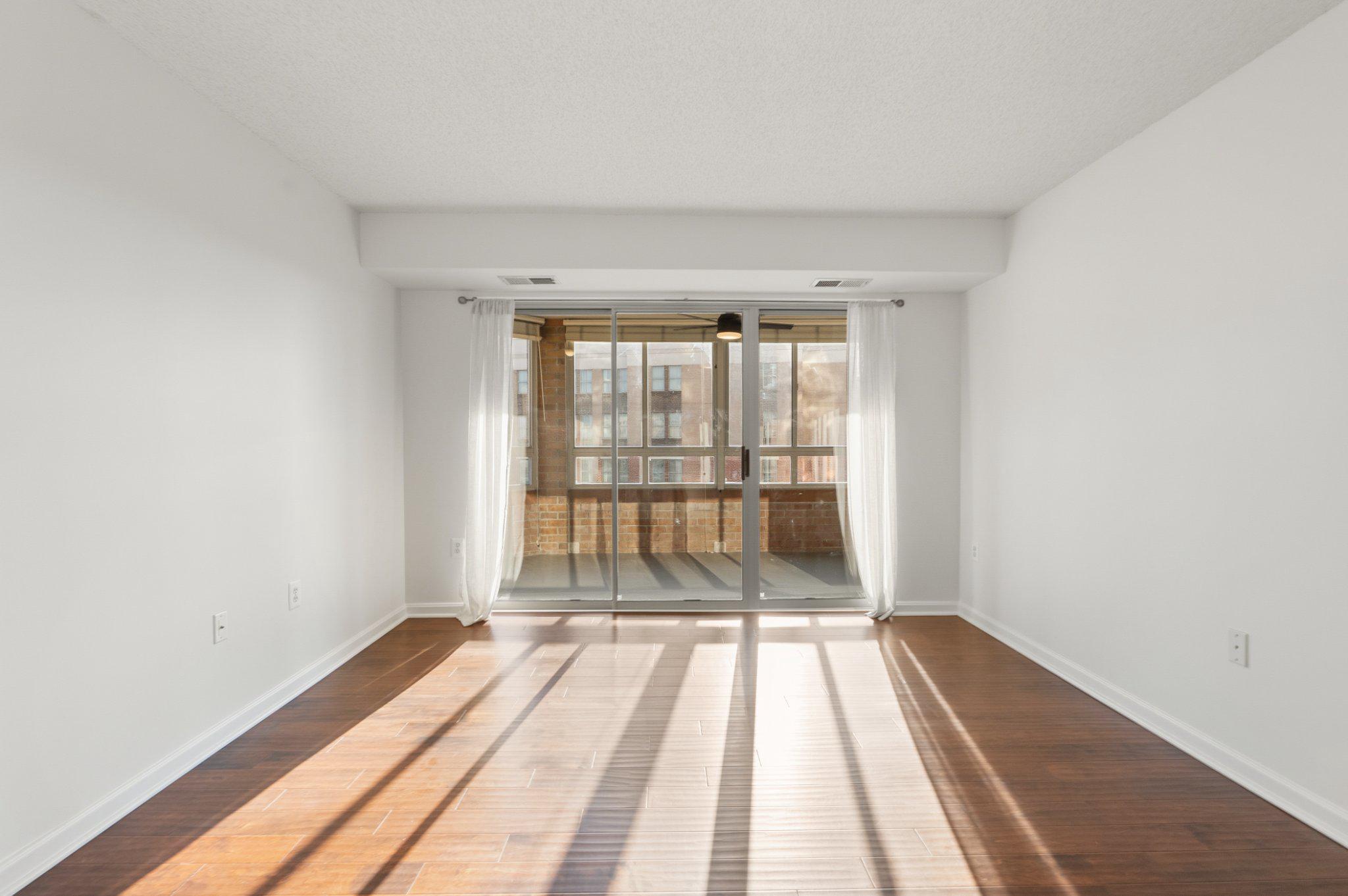 2181 Jamieson Ave #1402 Property Photo 8