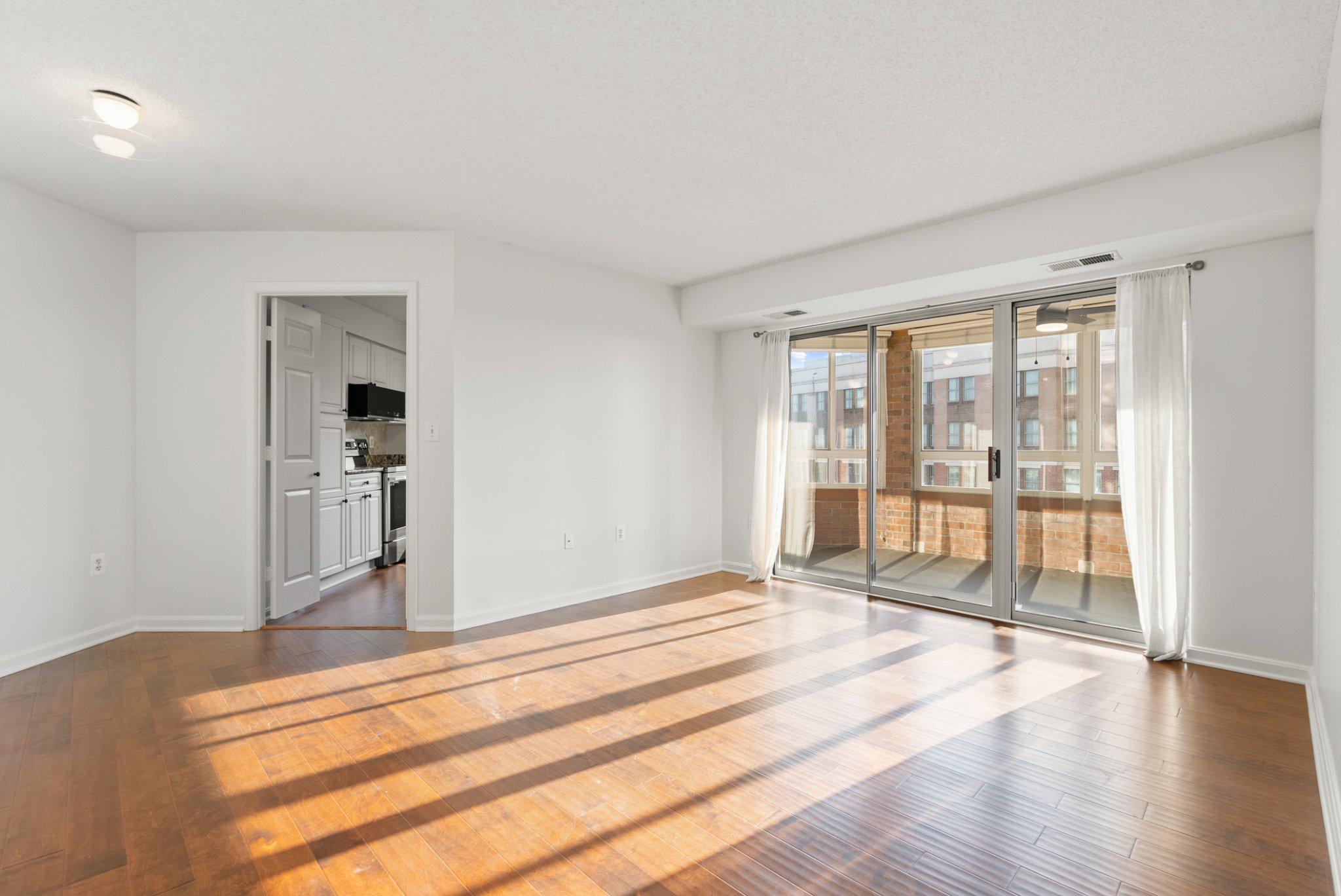 2181 Jamieson Ave #1402 Property Photo 10