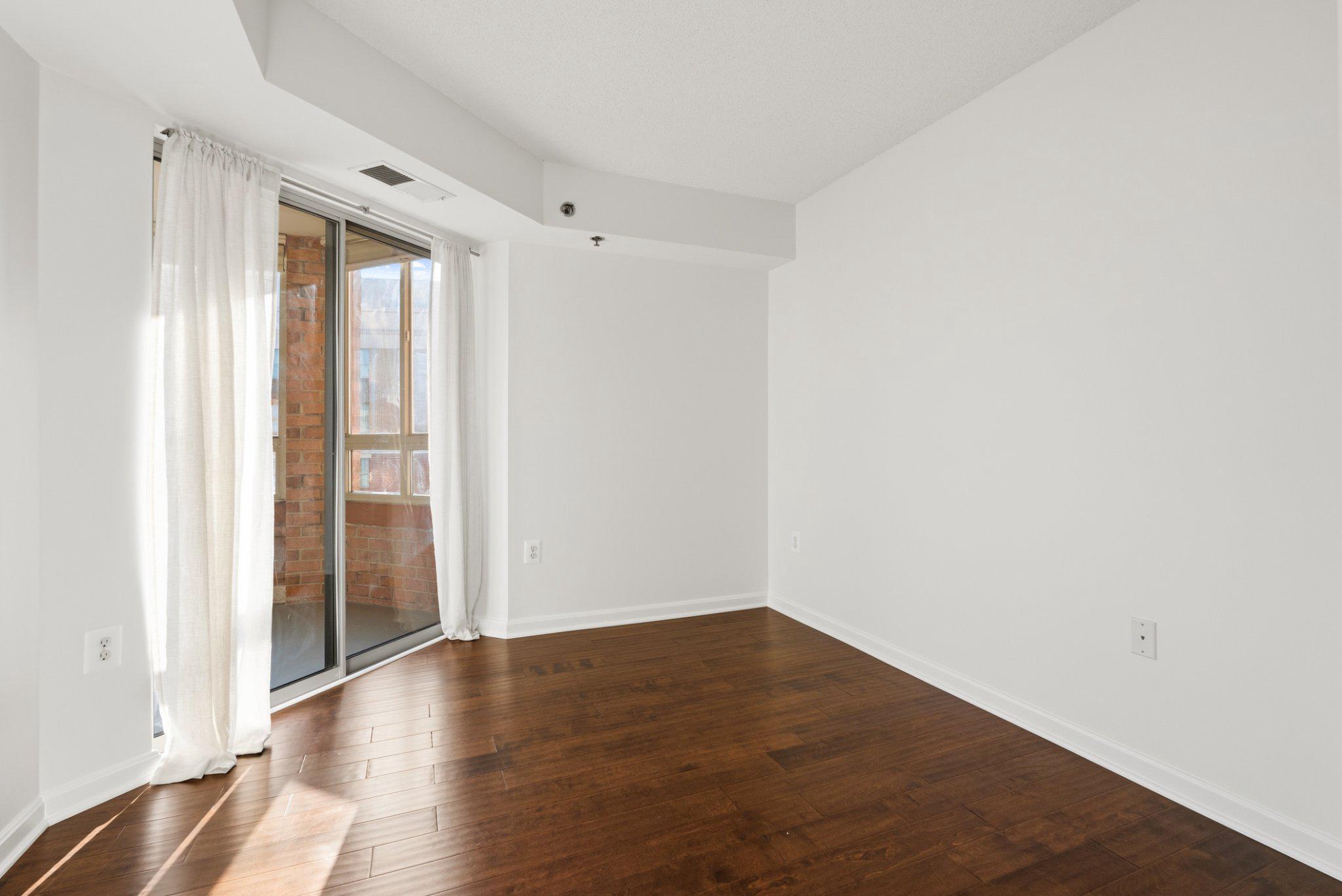 2181 Jamieson Ave #1402 Property Photo 19