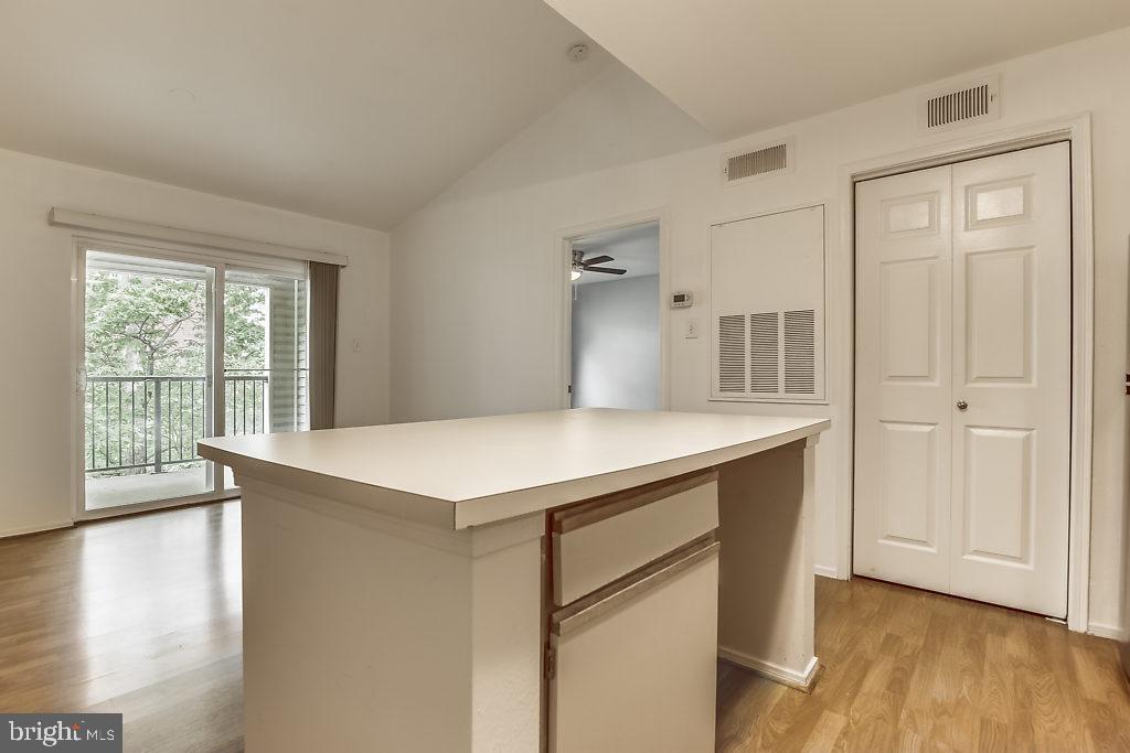 3305 Wyndham Cir #353 Property Photo 13
