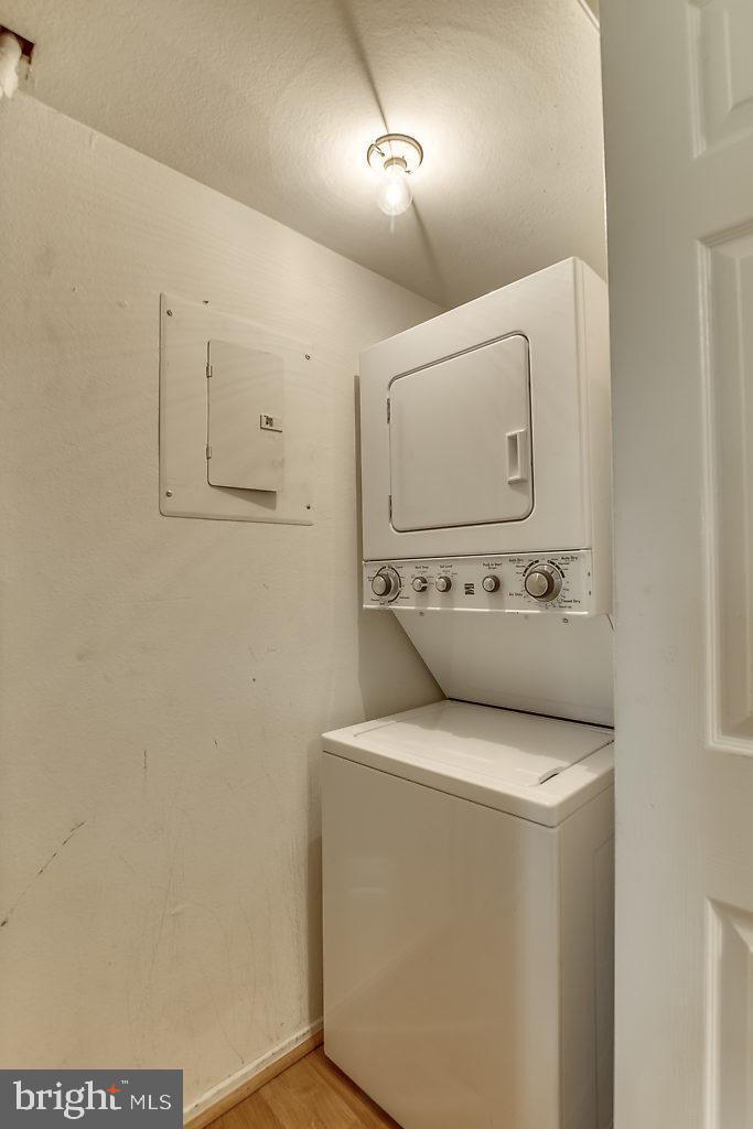 3305 Wyndham Cir #353 Property Photo 14