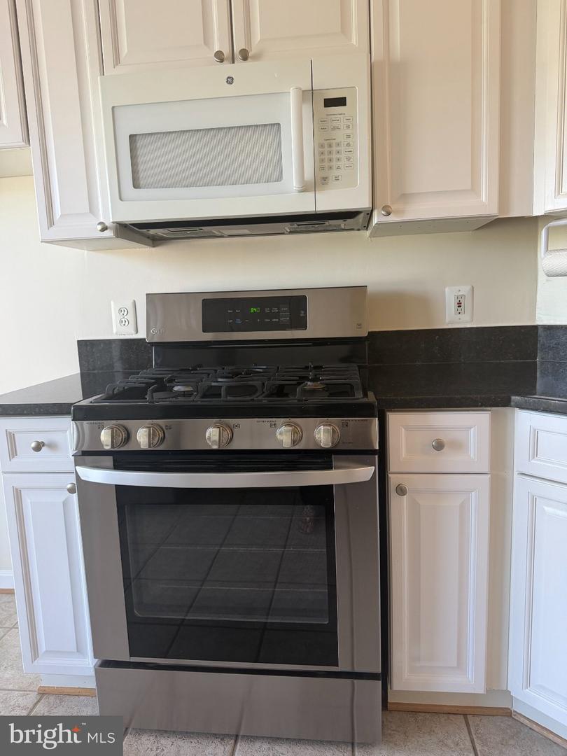 171 Somervelle St #404 Property Photo 13
