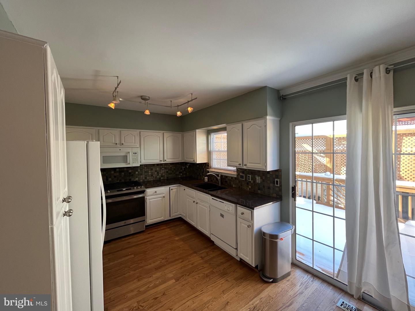 17 Herbert St Property Photo 2