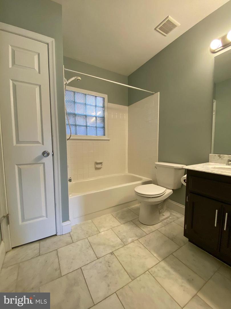 17 Herbert St Property Photo 9