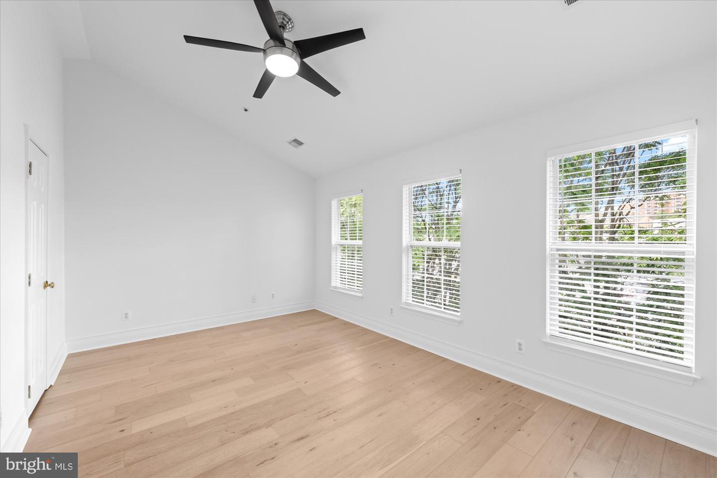 329 Helmuth Ln Property Photo 16
