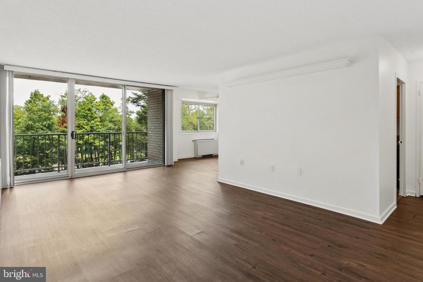 2500 N Van Dorn St #205 Property Photo 4