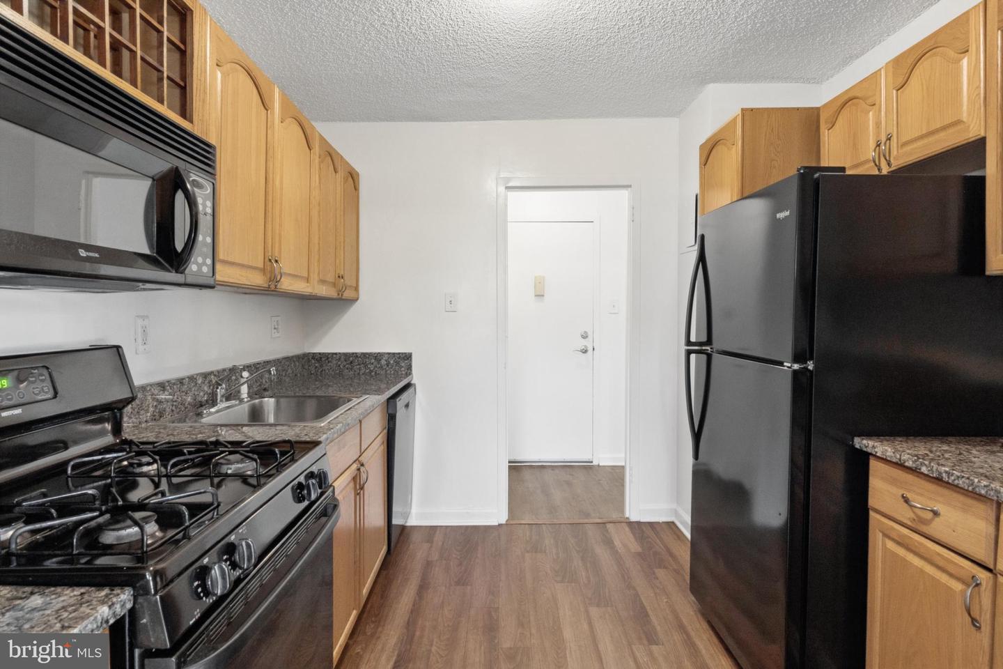 2500 N Van Dorn St #205 Property Photo 17