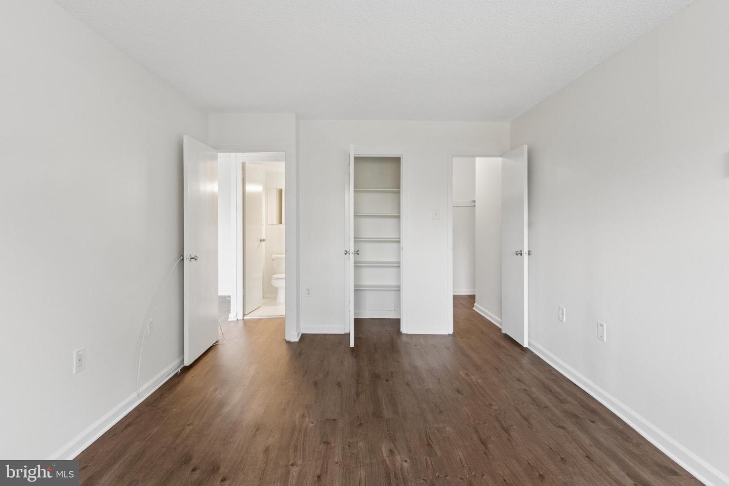 2500 N Van Dorn St #205 Property Photo 21