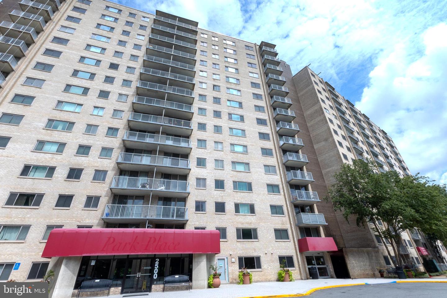 2500 N Van Dorn St #205 Property Photo 35