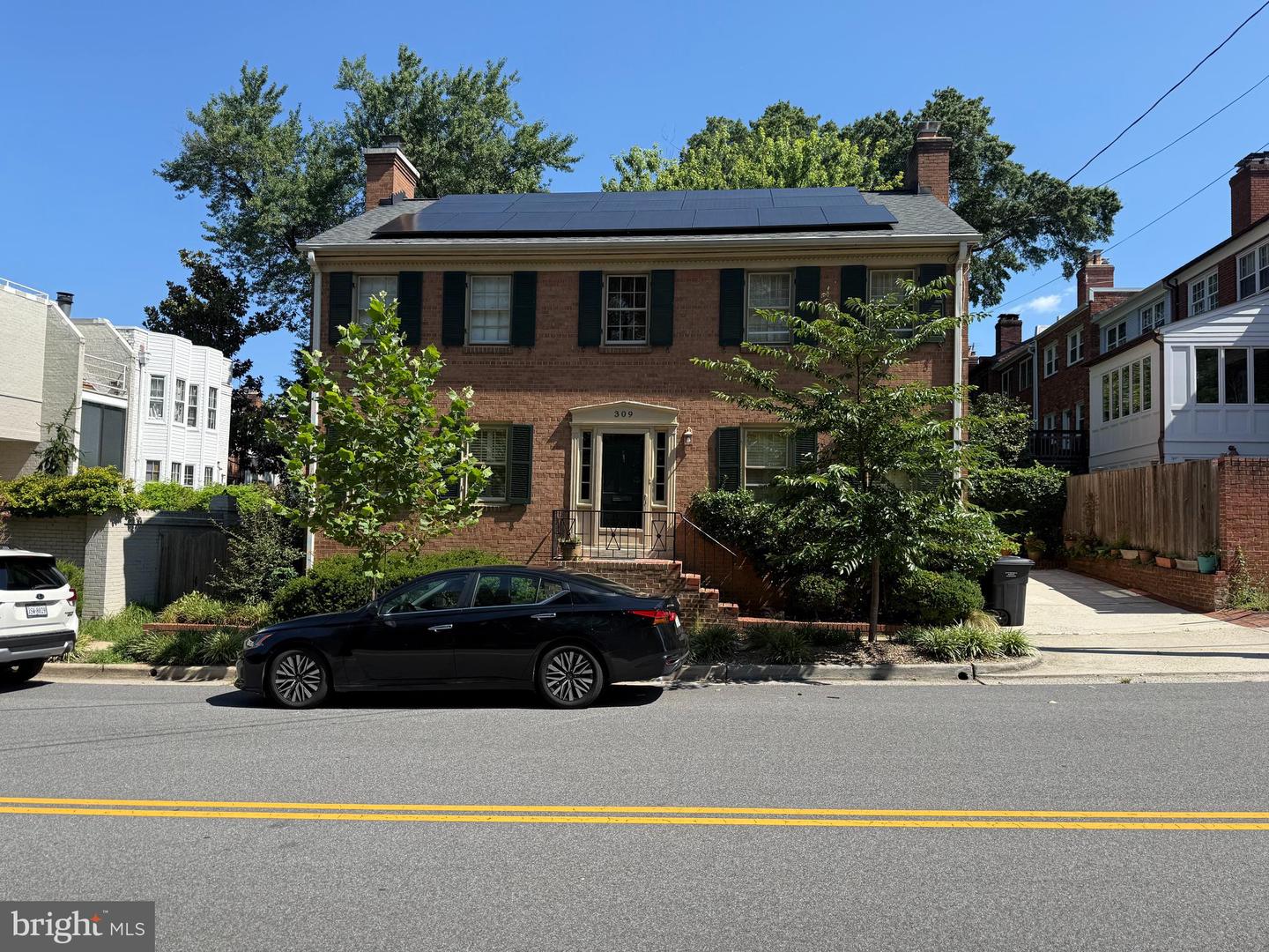 309 Green St Property Photo 1