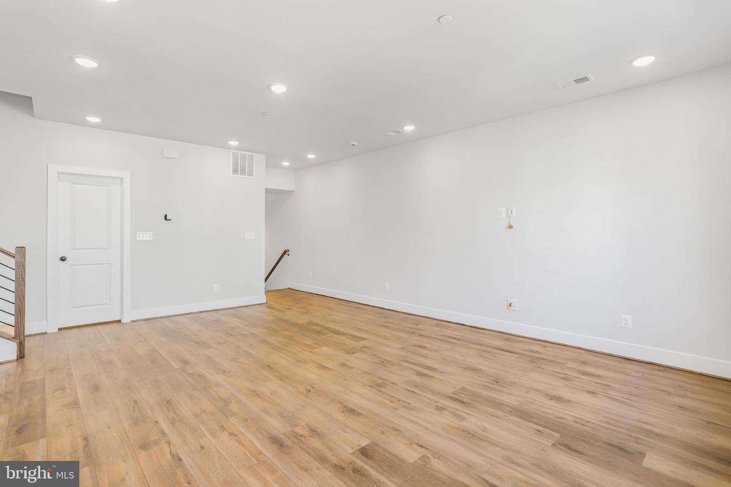 133 Warburton Street Property Photo 15