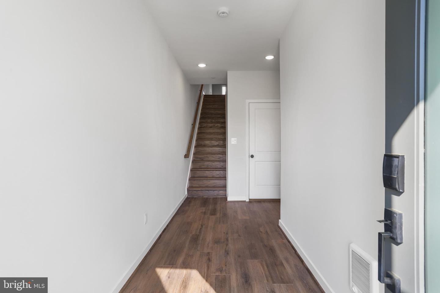 133 Warburton Street Property Photo 18