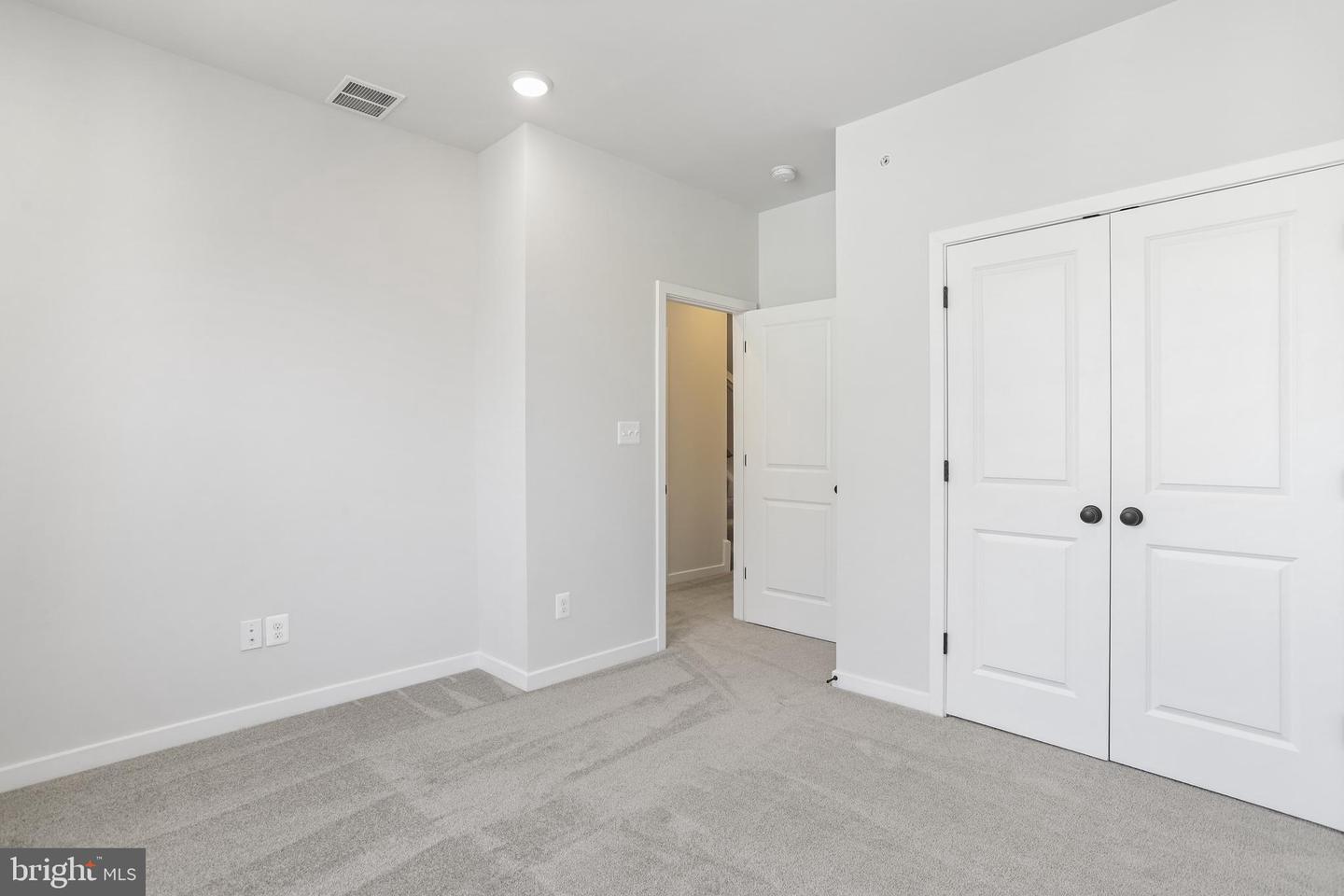 133 Warburton Street Property Photo 25