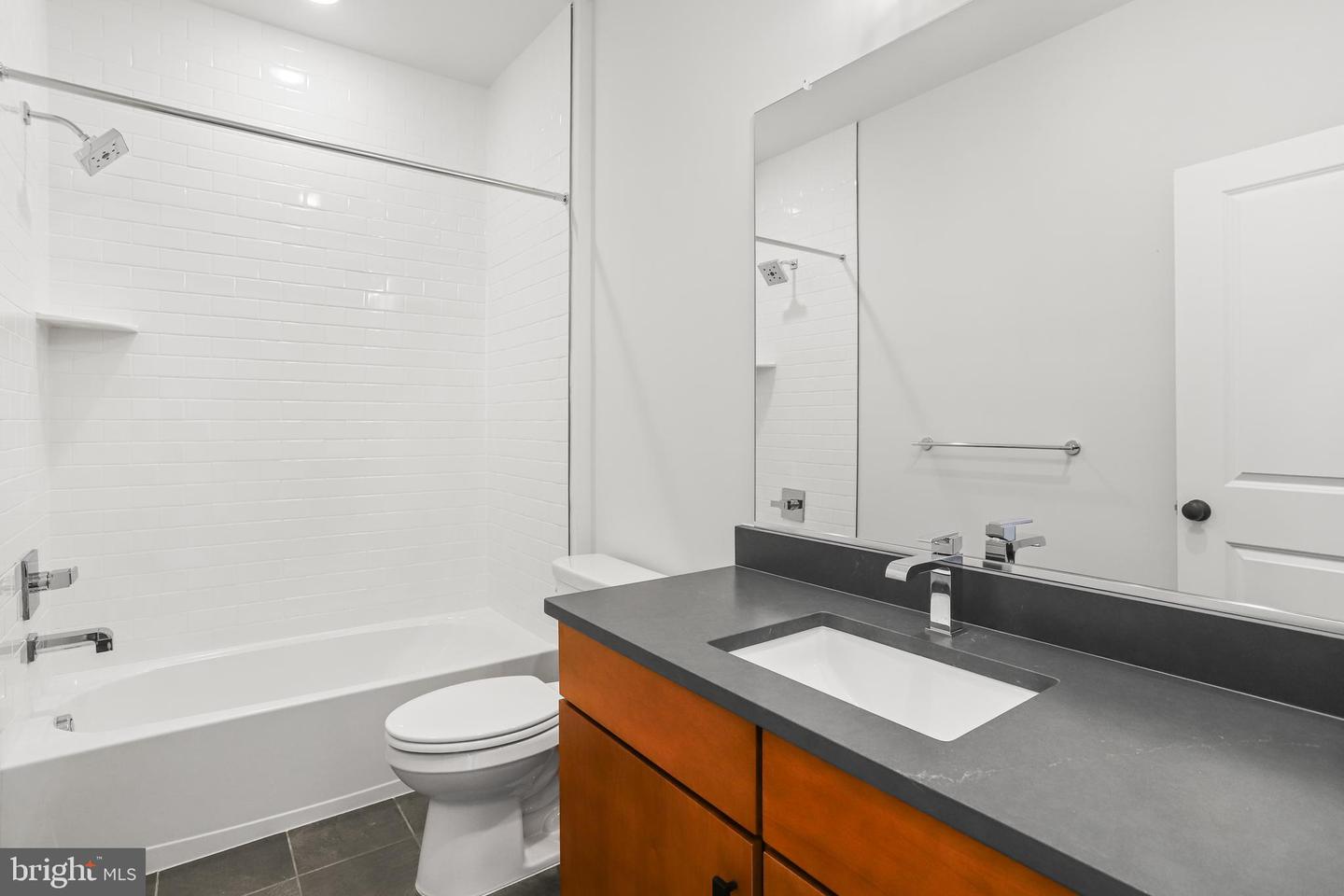 133 Warburton Street Property Photo 42