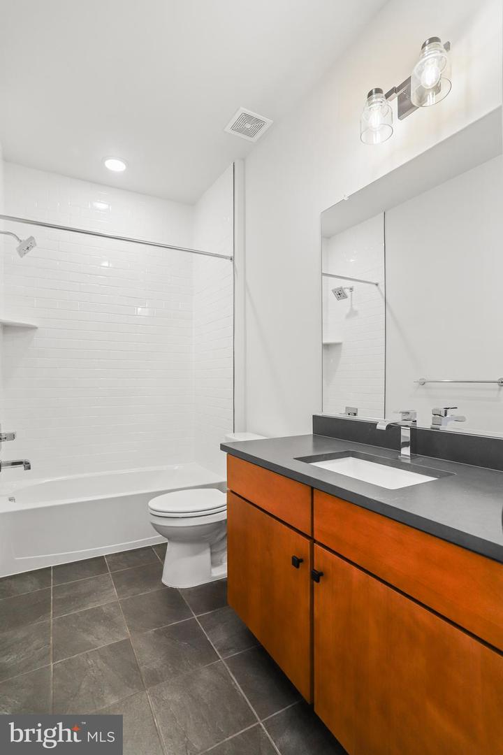 133 Warburton Street Property Photo 43