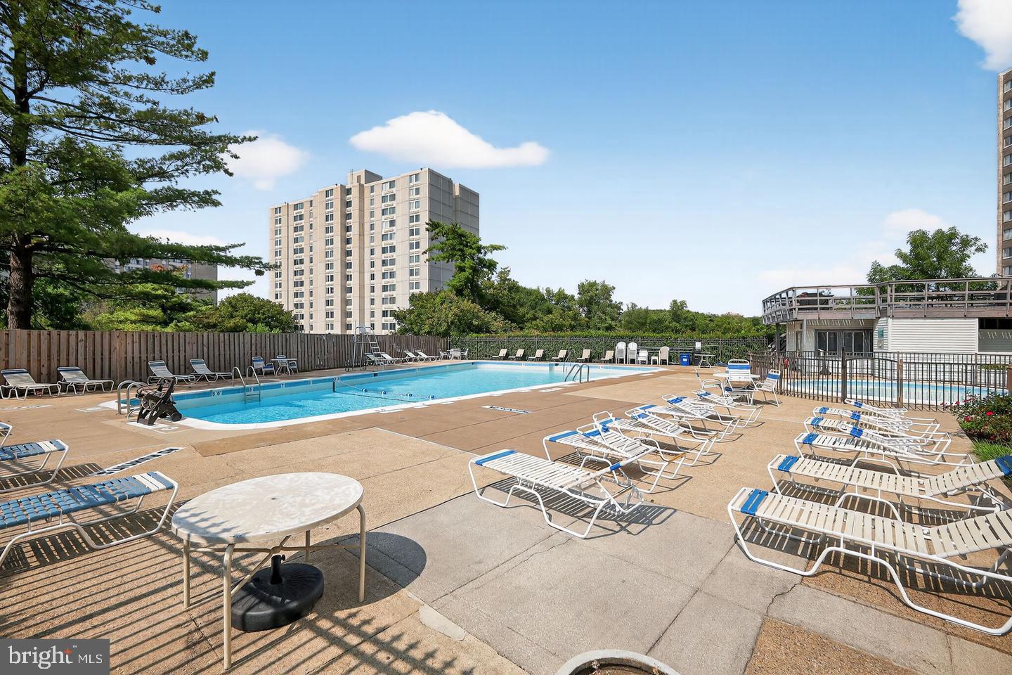 5340 Holmes Run Pkwy #907 Property Photo 17