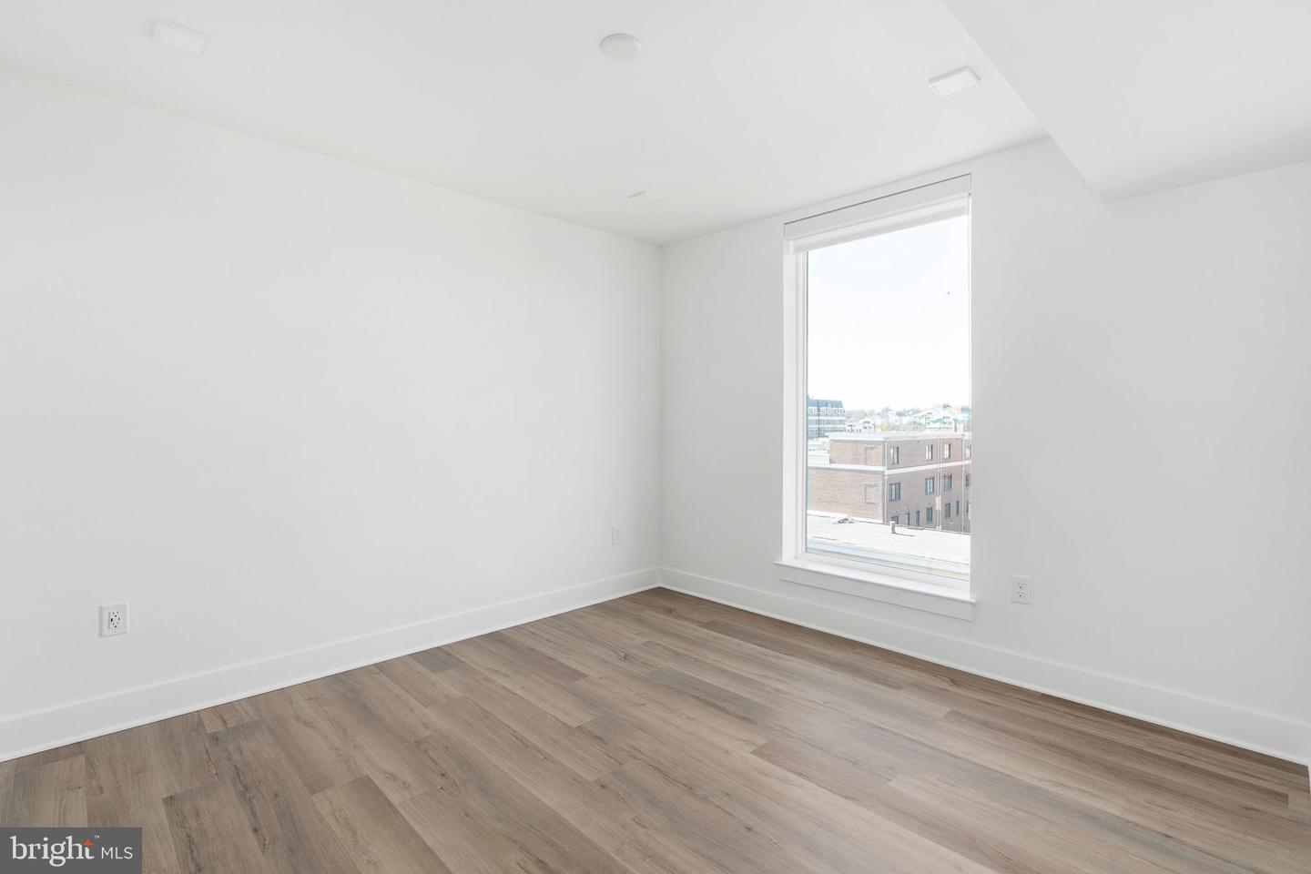 701 N Henry St #506 Property Photo 14