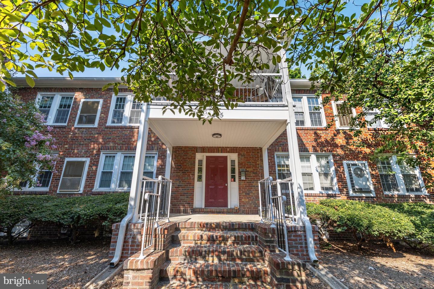 305 Duncan Ave #d Property Photo 1
