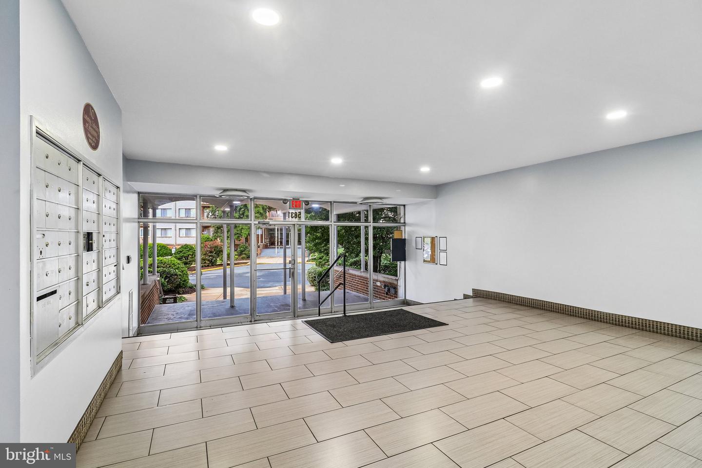 5831 Quantrell Ave #t2 Property Photo 8