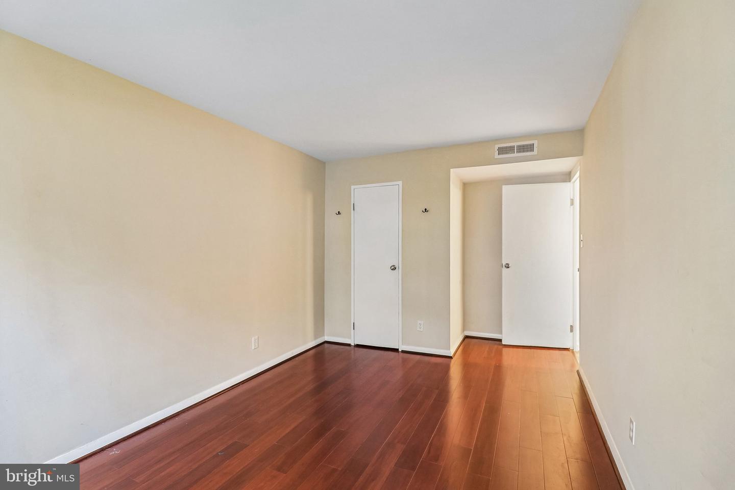 5831 Quantrell Ave #t2 Property Photo 29