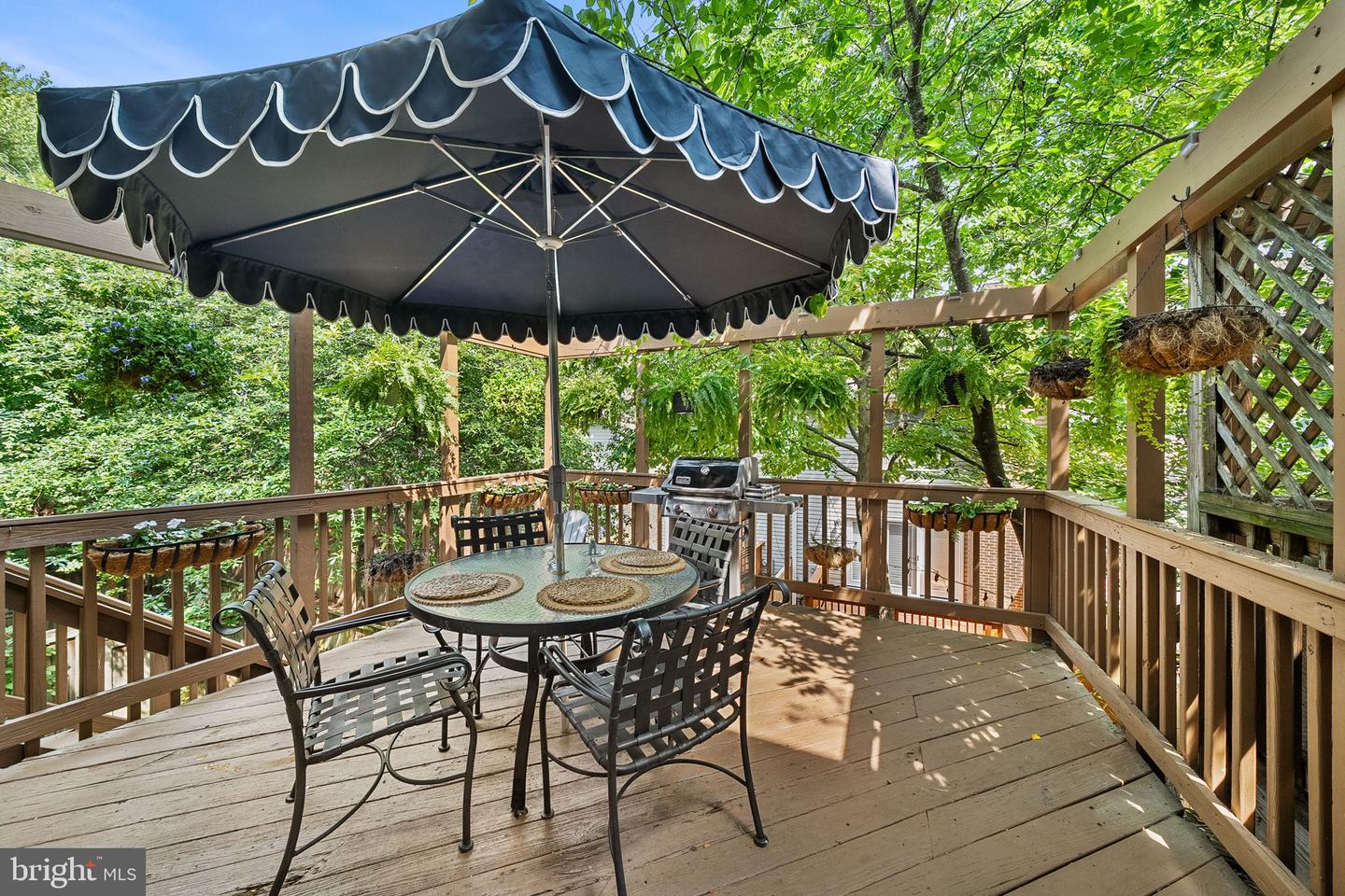1258 Quaker Hill Dr Property Photo 7