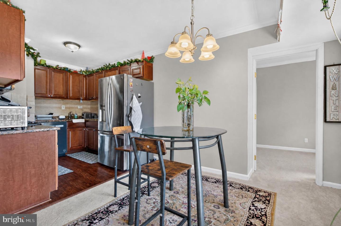 5801 Quantrell Ave #206 Property Photo 8
