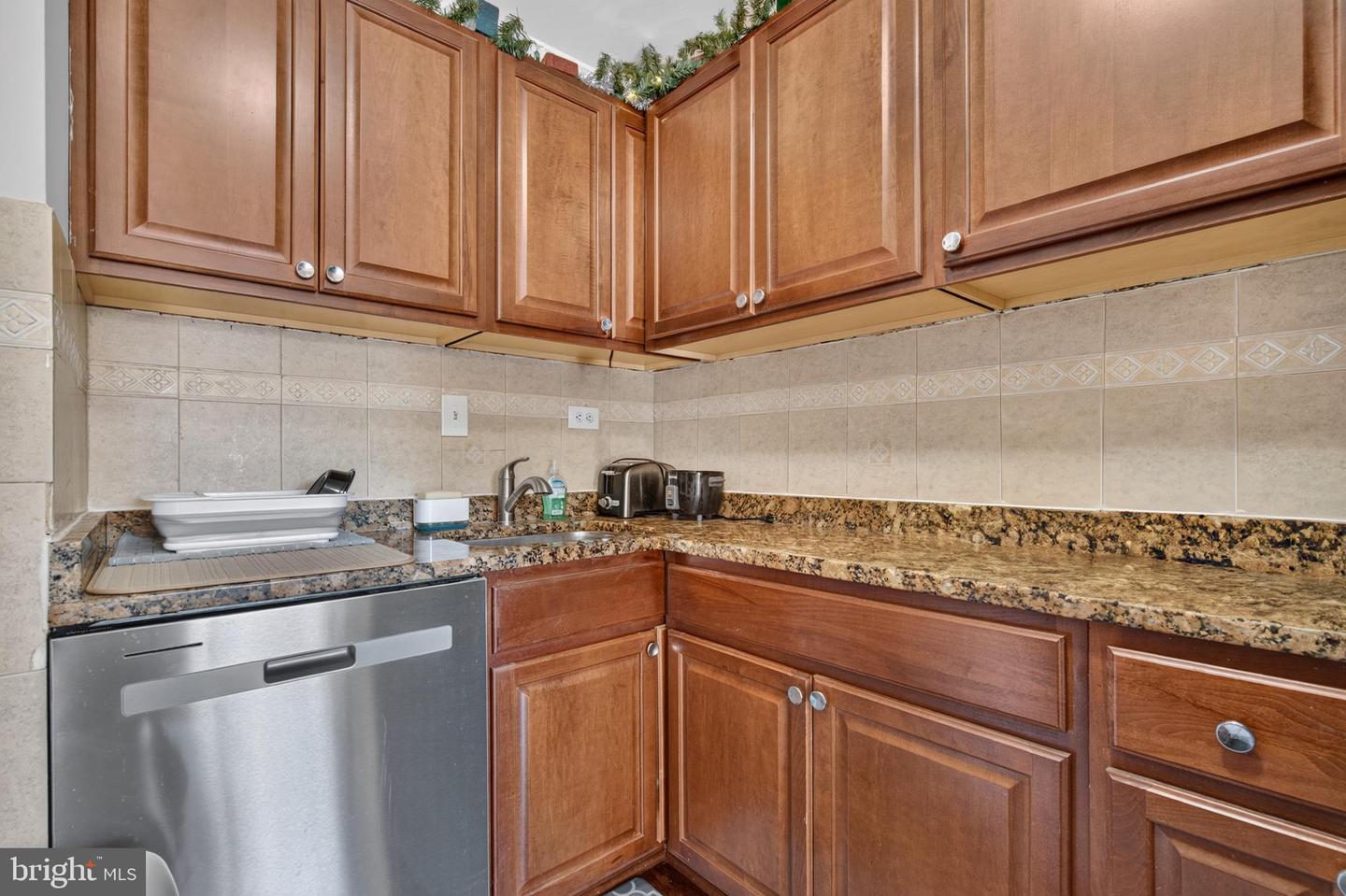 5801 Quantrell Ave #206 Property Photo 10