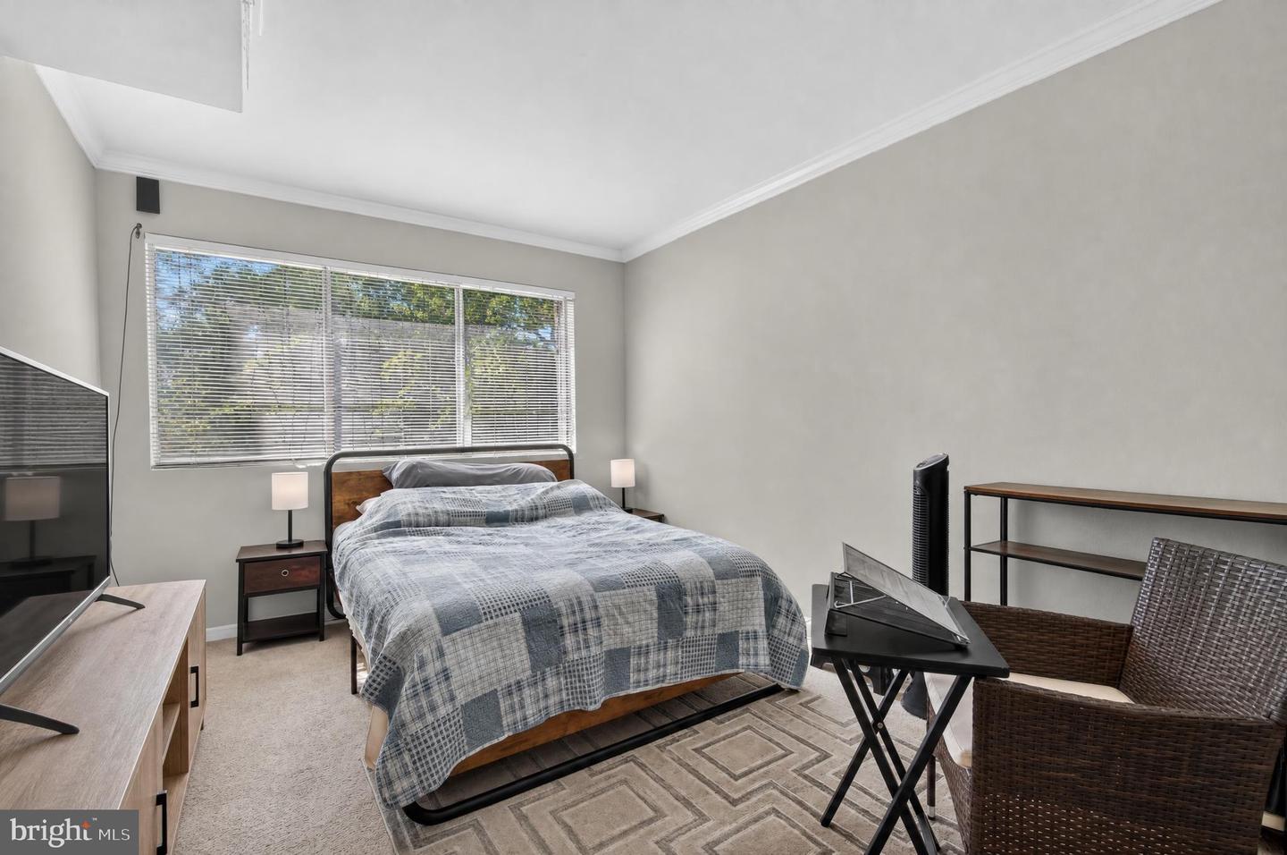 5801 Quantrell Ave #206 Property Photo 14