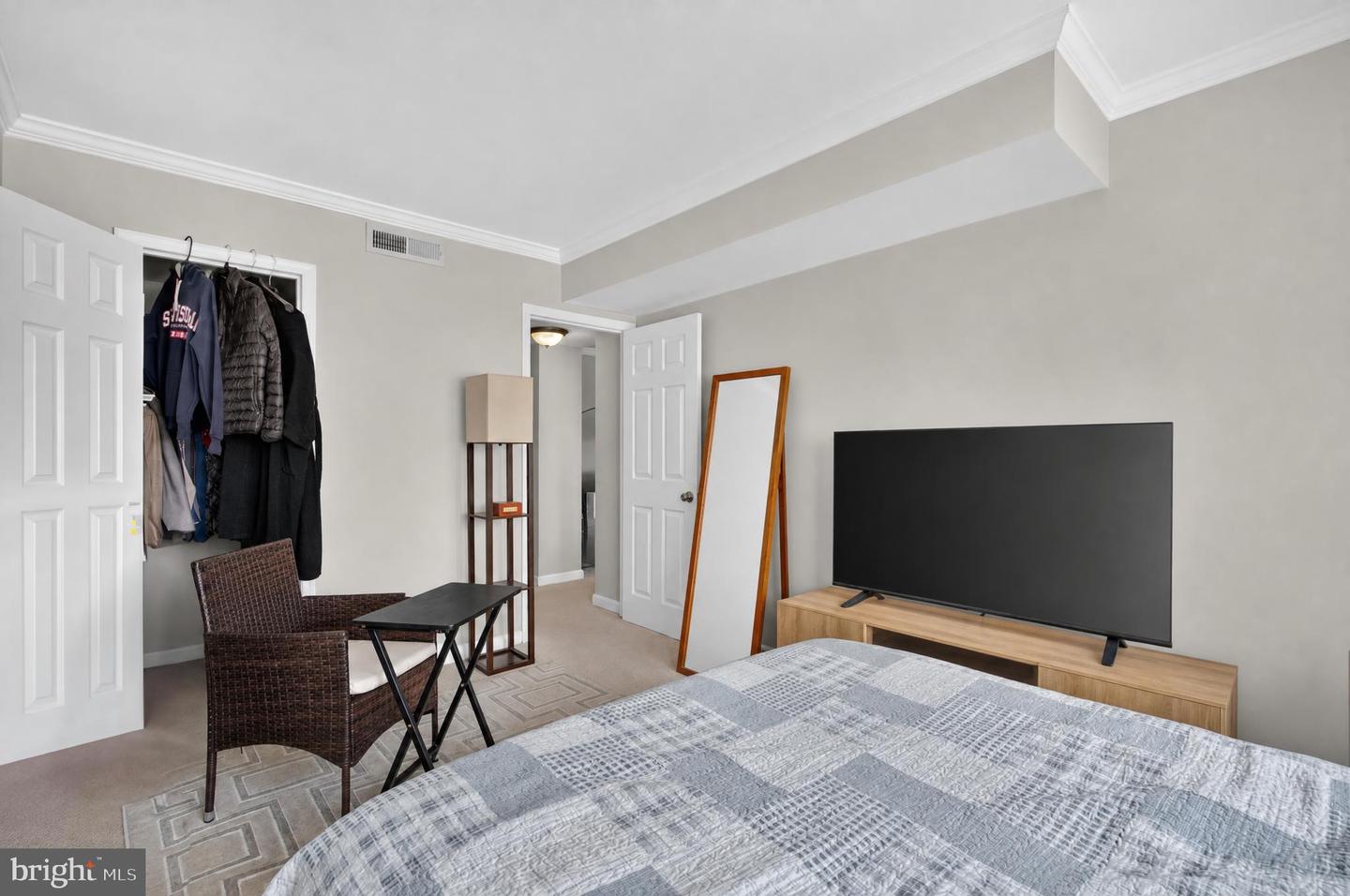 5801 Quantrell Ave #206 Property Photo 15