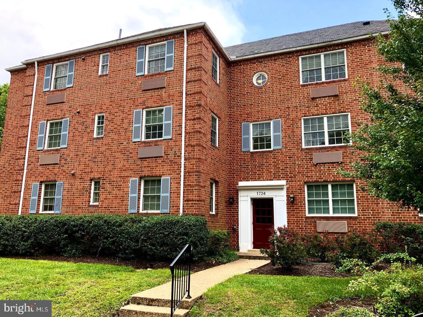1734 W ABINGDON DR #202 Property Photo 1