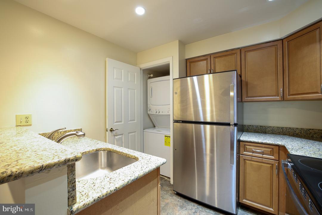 1413 Oronoco St #1413 Property Photo 9