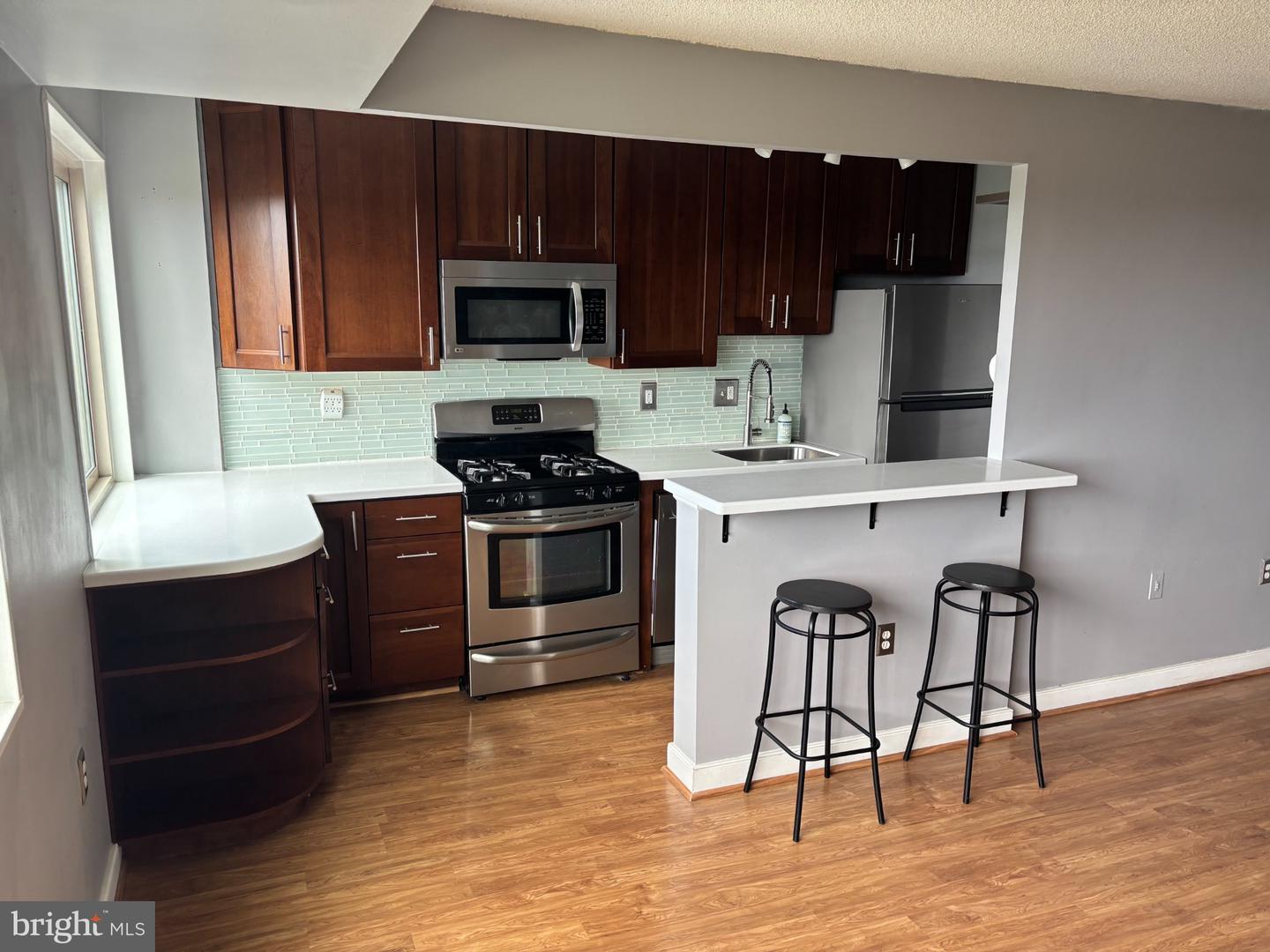 2500 N Van Dorn St #1517 Property Photo 3