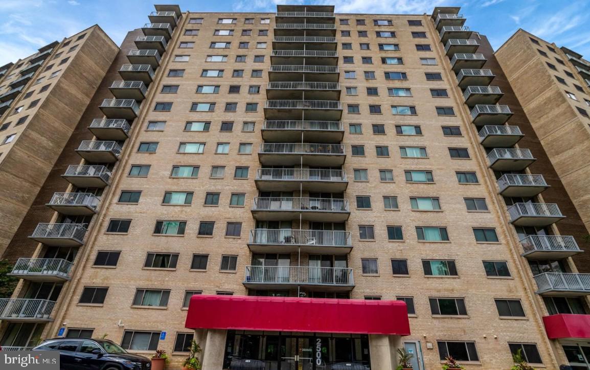 2500 N Van Dorn St #1517 Property Photo 7