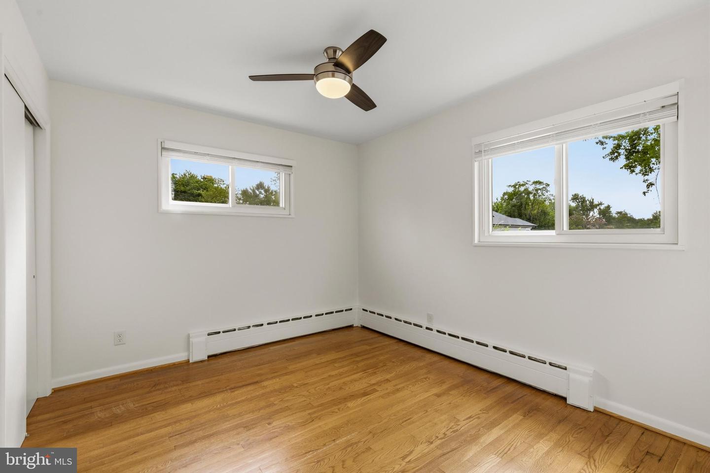 11 E Myrtle St #1/2 Property Photo 24