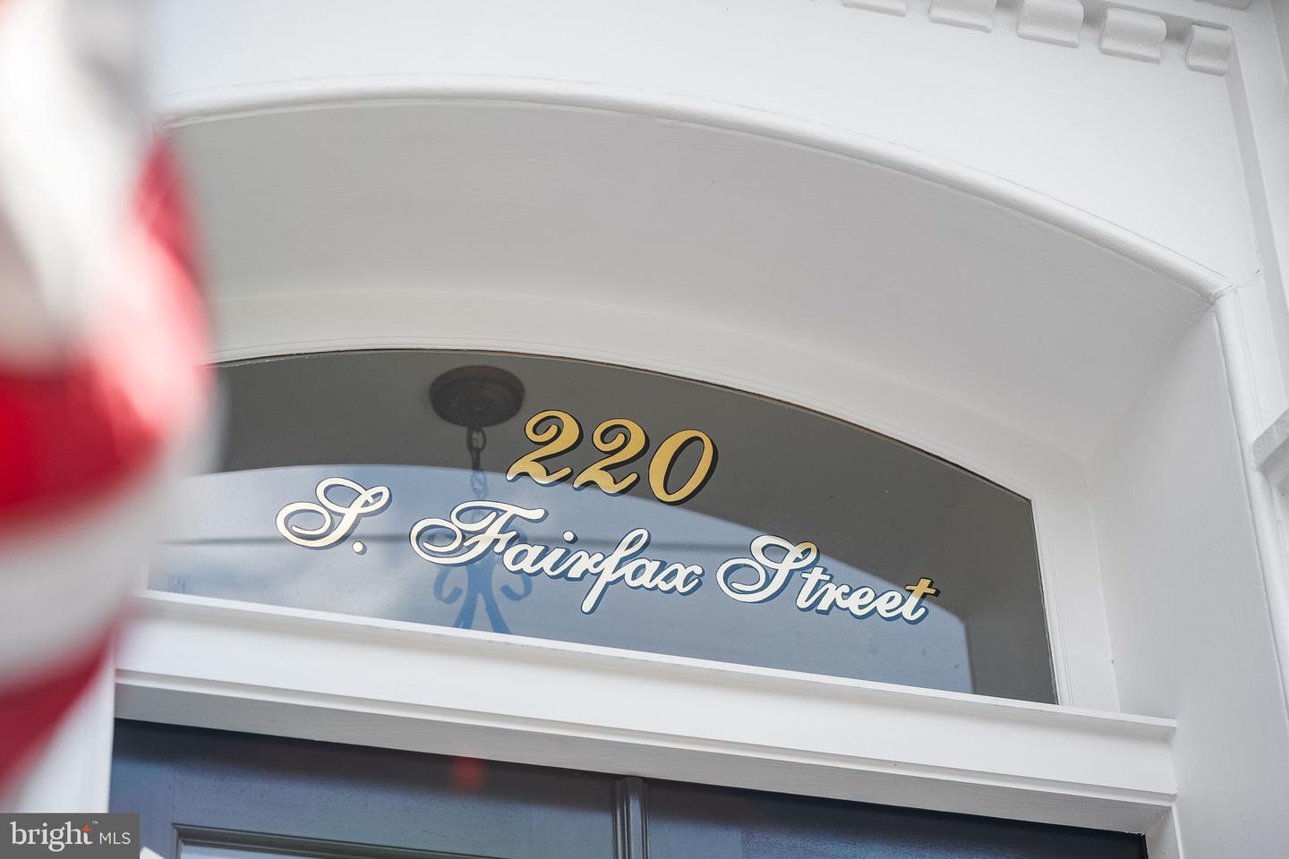 220 S Fairfax St Property Photo 8