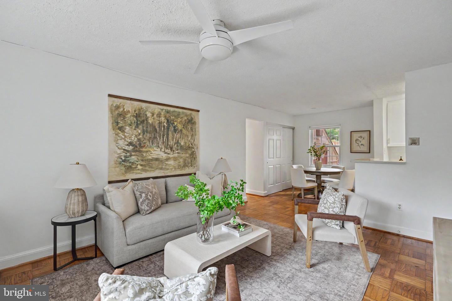 1602 W Abingdon Dr #101 Property Photo 10