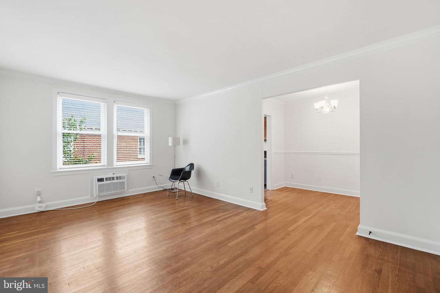 922 S Washington St #304 Property Photo 7