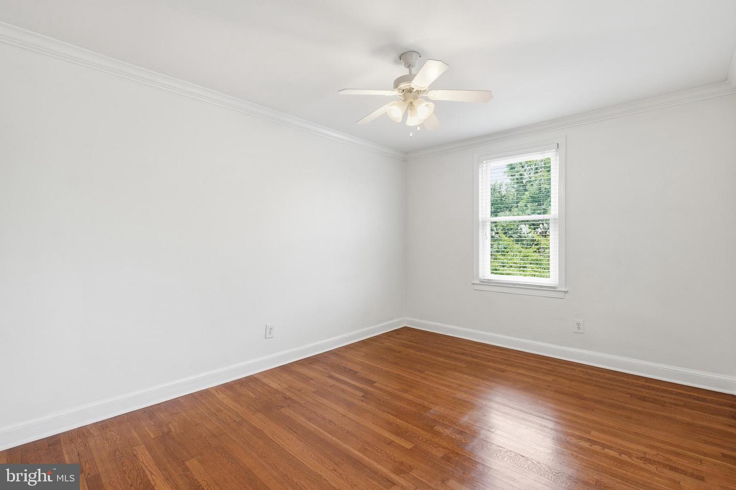 922 S Washington St #304 Property Photo 13