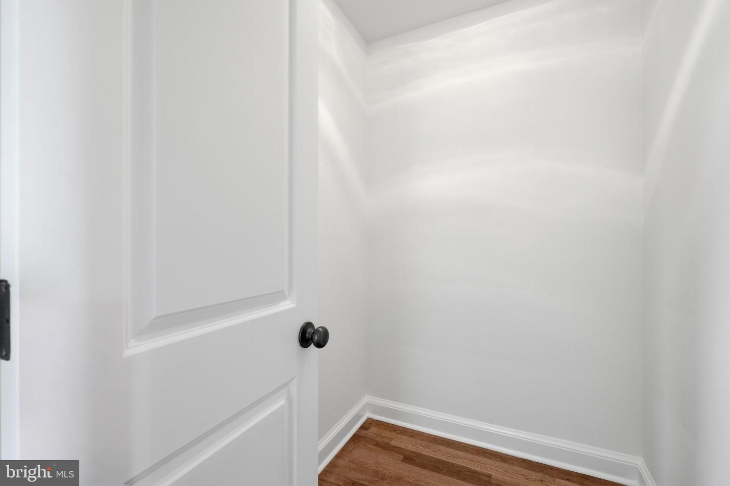 922 S Washington St #304 Property Photo 14