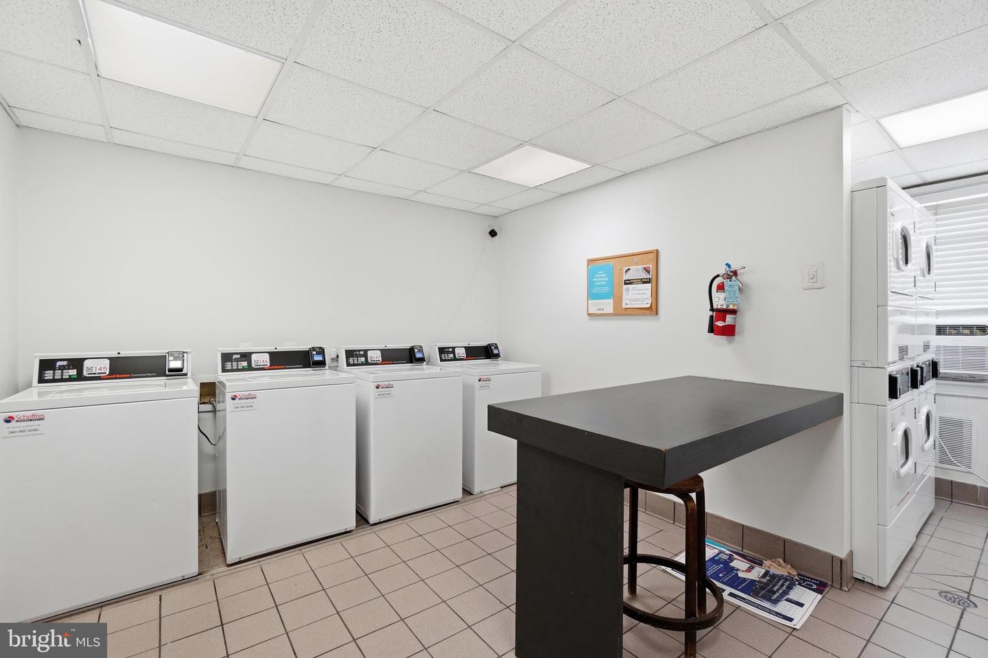 922 S Washington St #304 Property Photo 16