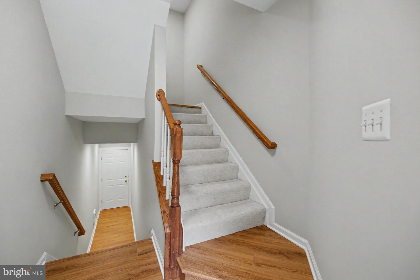 169 Martin Ln Property Photo 3