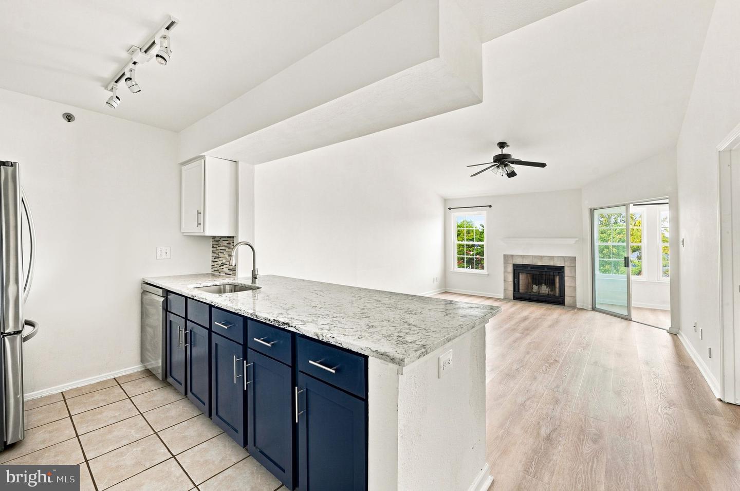 3315 Wyndham Cir #4225 Property Photo 6