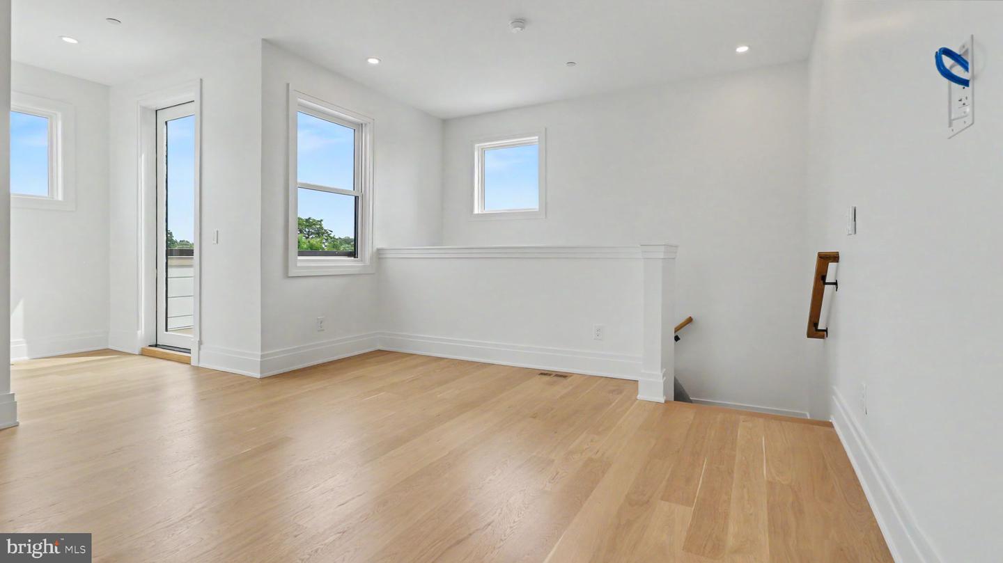 121 N West St Property Photo 6