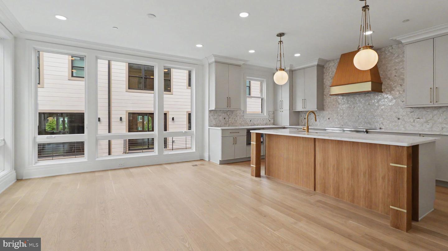 121 N West St Property Photo 25