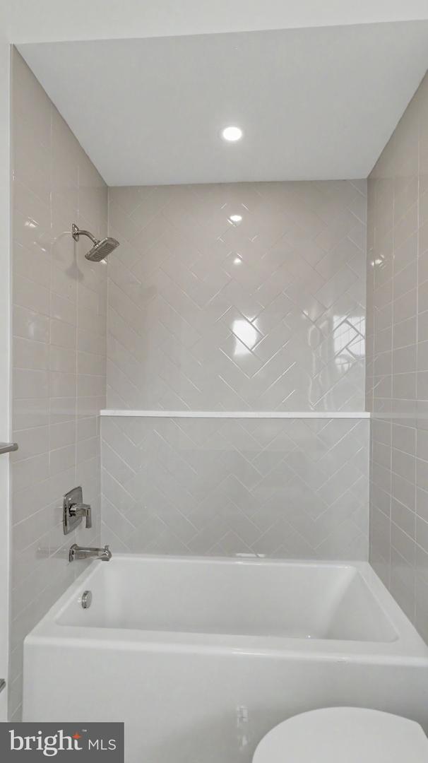 121 N West St Property Photo 51