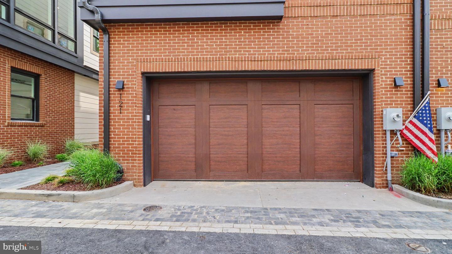121 N West St Property Photo 62