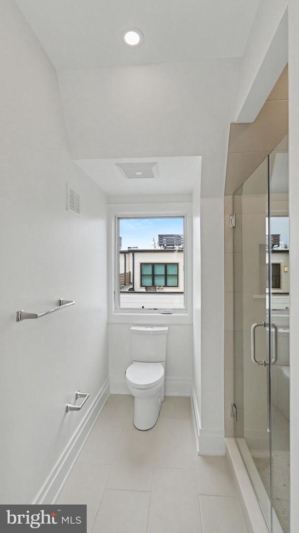 121 N West St Property Photo 67